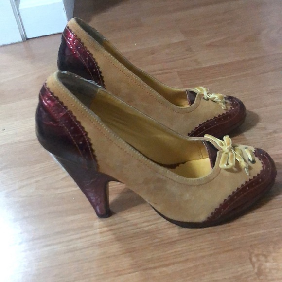 Heels - Picture 2 of 6